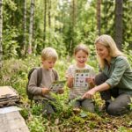 Naturbingo med børn en enkel familieaktivitet i det fri